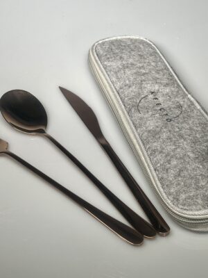 bestekset to go goud roze - handig voor werk, vakantie etc.